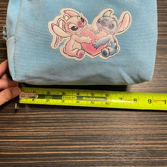 NWT Disney Lilo & Stitch makeup bag / pencil case - Picture 3 of 4